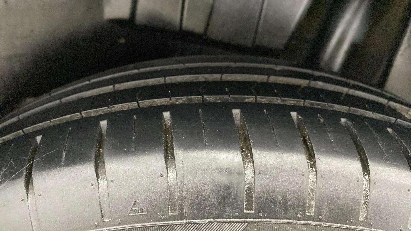 2023 Maruti Dzire ZXI Plus, Petrol, Manual, 26,646 km, Left Rear Tyre Tread
