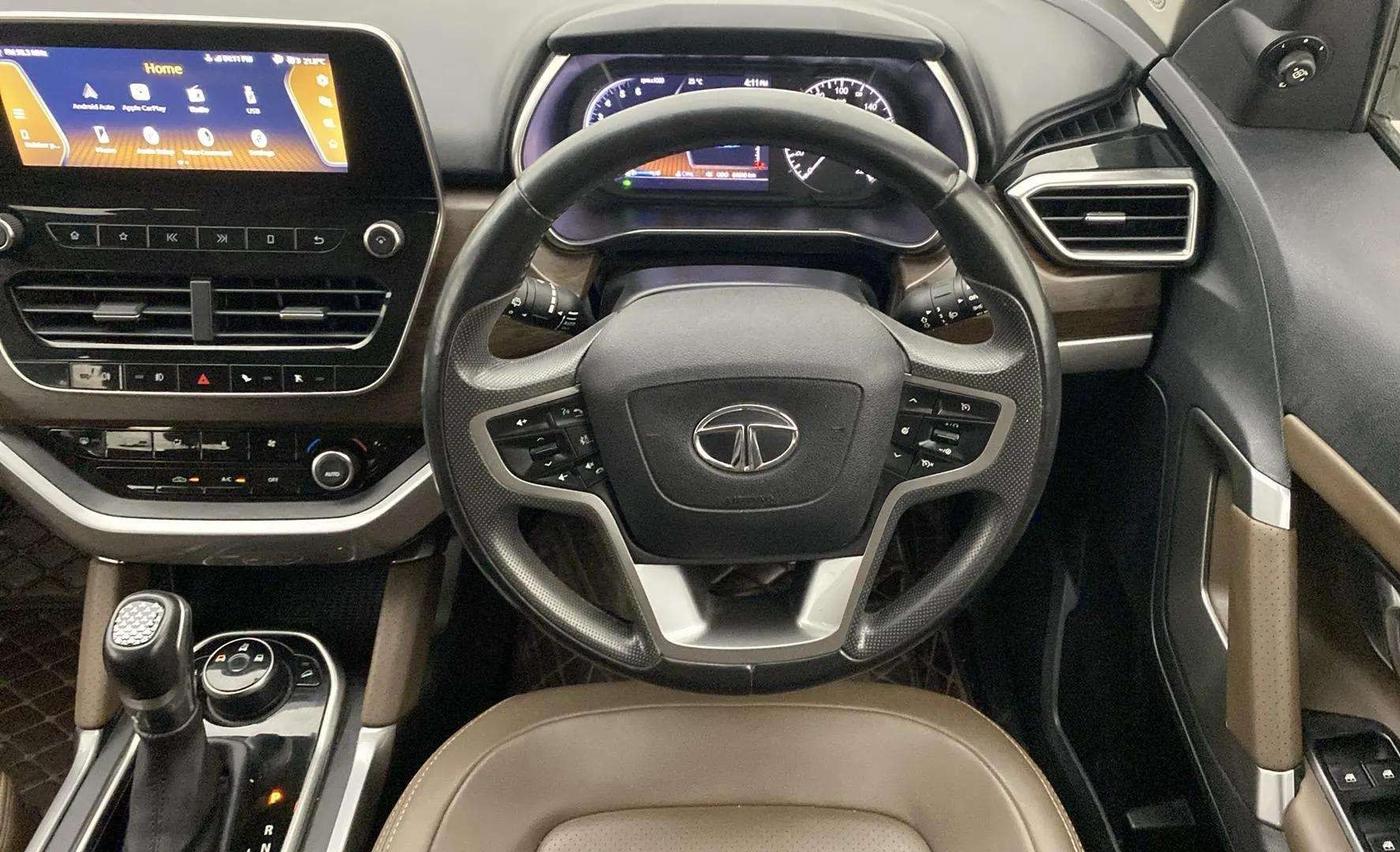 2020 Tata Harrier XZA 2.0L, Diesel, Automatic, 61,207 km, Steering Wheel Close Up