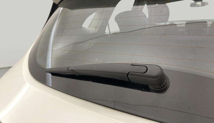 2020 Tata Harrier XZA 2.0L, Diesel, Automatic, 60,978 km, Rear Wiper