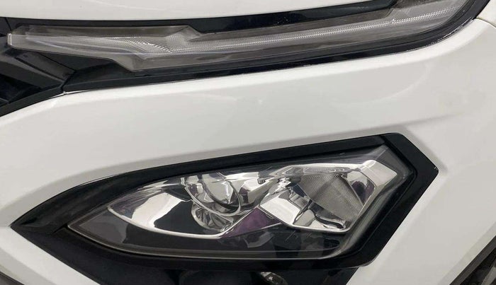 2020 Tata Harrier XZA 2.0L, Diesel, Automatic, 60,978 km, Left headlight - Minor scratches