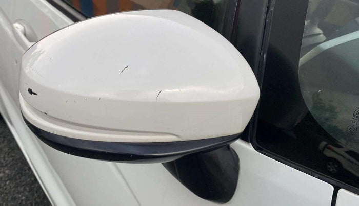 2015 Honda Jazz 1.2L I-VTEC SV, Petrol, Manual, 54,522 km, Right rear-view mirror - Minor scratches
