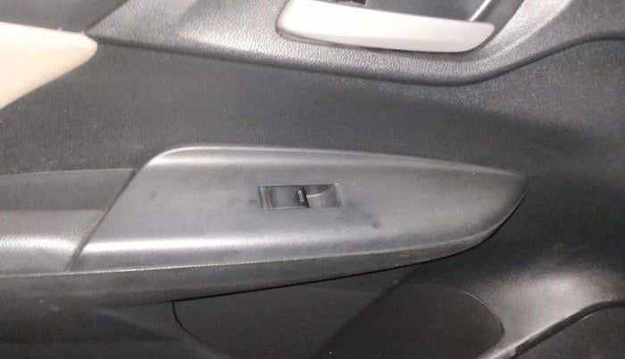 2015 Honda Jazz 1.2L I-VTEC SV, Petrol, Manual, 54,522 km, Left front window switch / handle - Power window makes minor noise