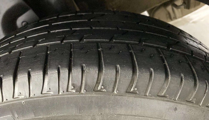 2018 Hyundai Creta SX PLUS 1.6 PETROL, Petrol, Manual, 81,360 km, Left Rear Tyre Tread