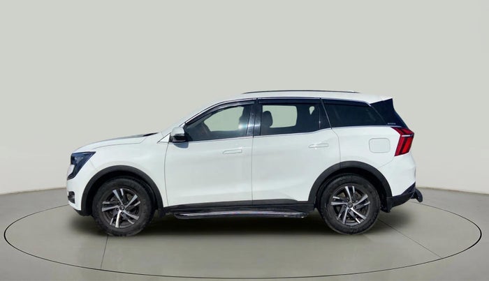 2022 Mahindra XUV700 AX 5 P MT 5 STR, Petrol, Manual, 34,952 km, Left Side