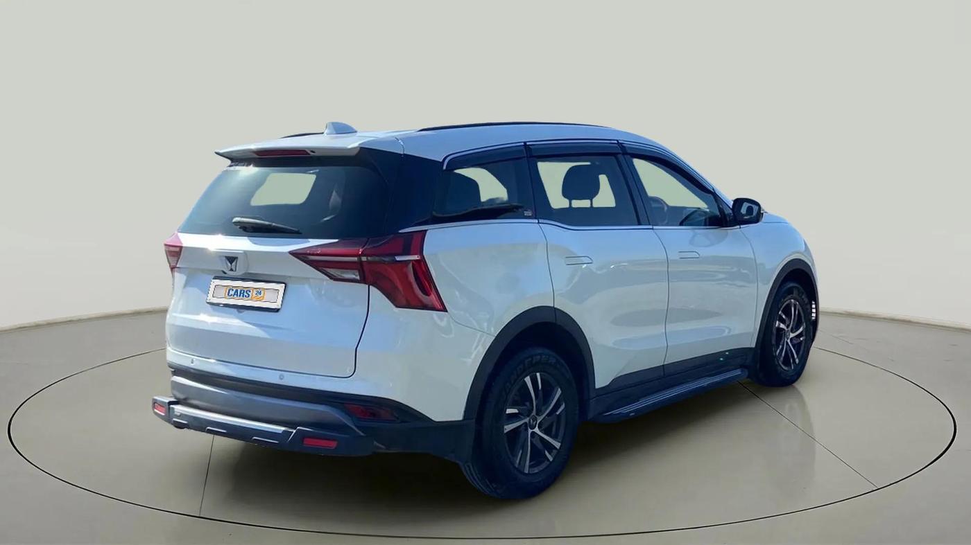 2022 Mahindra XUV700 AX 5 P MT 5 STR, Petrol, Manual, 35,075 km, Right Back Diagonal