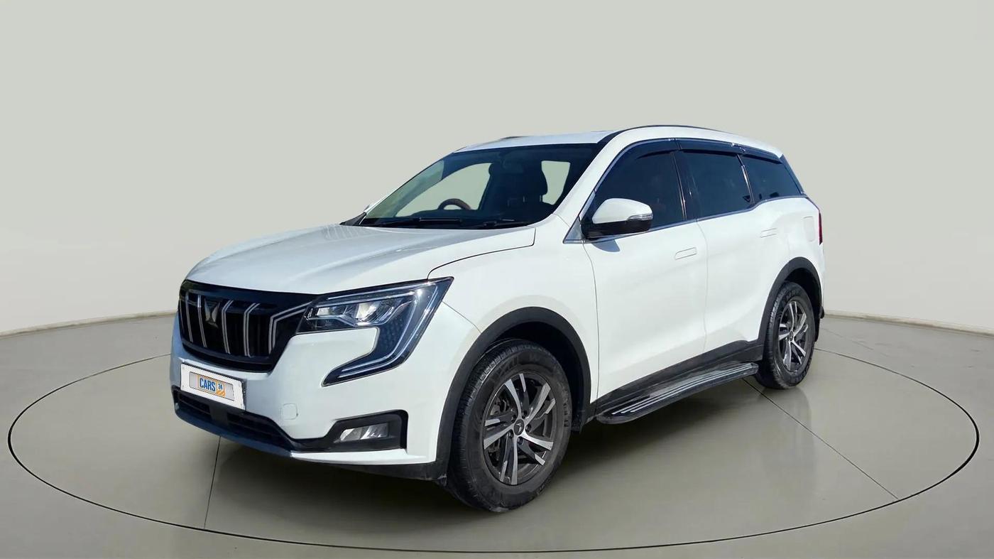 2022 Mahindra XUV700 AX 5 P MT 5 STR, Petrol, Manual, 35,075 km, Left Front Diagonal