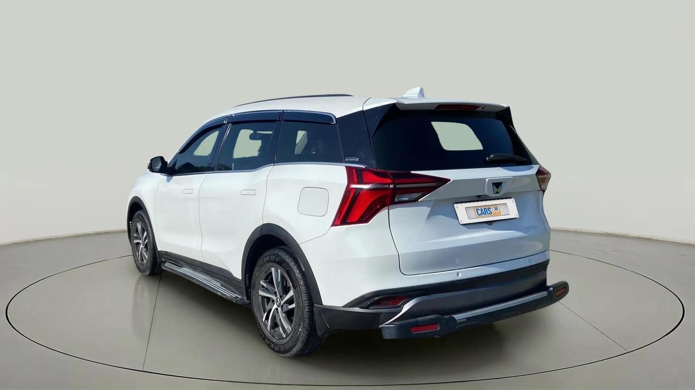 2022 Mahindra XUV700 AX 5 P MT 5 STR, Petrol, Manual, 35,075 km, Left Back Diagonal