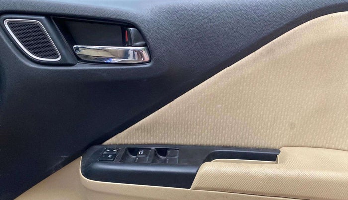 2021 Honda City 1.5L I-VTEC V MT 4TH GEN, Petrol, Manual, 70,871 km, Driver Side Door Panels Control