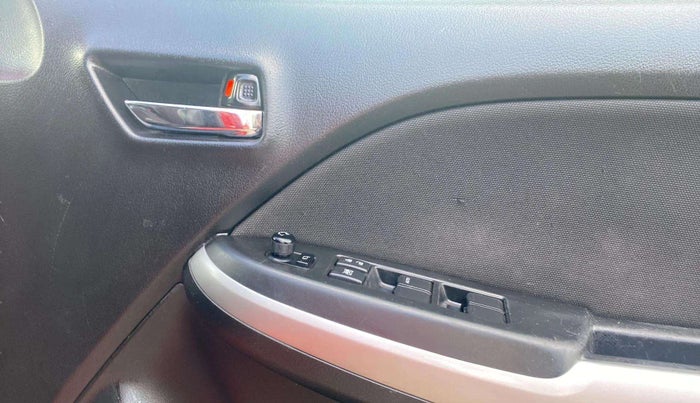2017 Maruti Baleno ZETA CVT PETROL 1.2, Petrol, Automatic, 28,118 km, Driver Side Door Panels Control