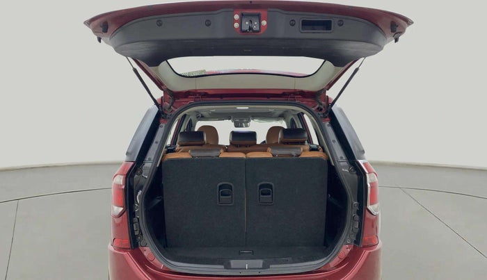 2018 Mahindra XUV500 W9, Diesel, Manual, 77,569 km, Boot Open Zoomed View