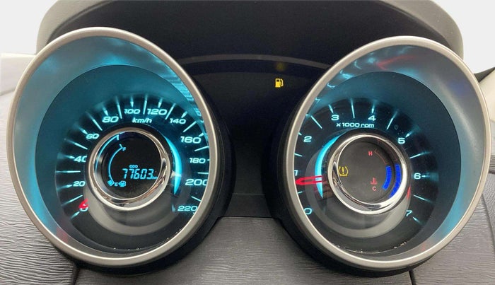 2018 Mahindra XUV500 W9, Diesel, Manual, 77,569 km, Odometer Image