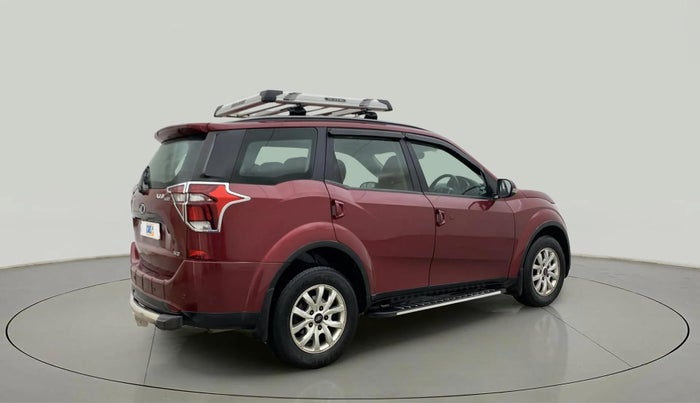 2018 Mahindra XUV500 W9, Diesel, Manual, 77,569 km, Right Back Diagonal