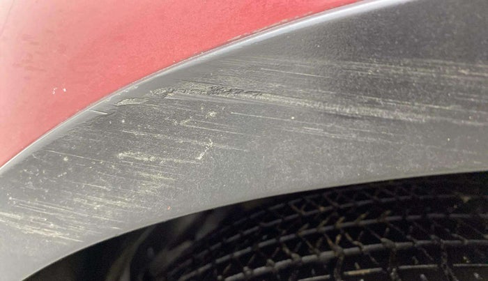 2018 Mahindra XUV500 W9, Diesel, Manual, 77,569 km, Left fender - Cladding has minor damage
