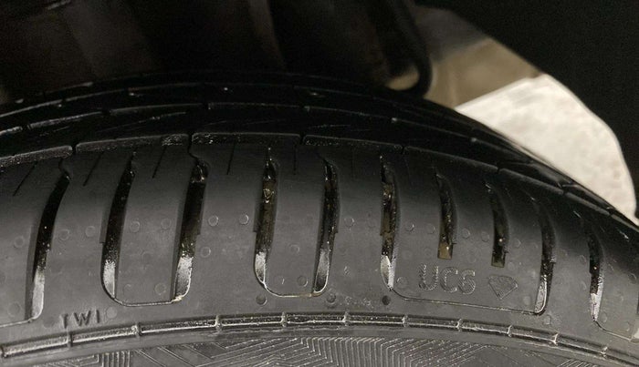 2018 Tata TIGOR XZ PLUS PETROL, Petrol, Manual, 61,471 km, Left Front Tyre Tread