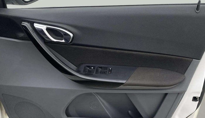 2018 Tata TIGOR XZ PLUS PETROL, Petrol, Manual, 61,471 km, Driver Side Door Panels Control