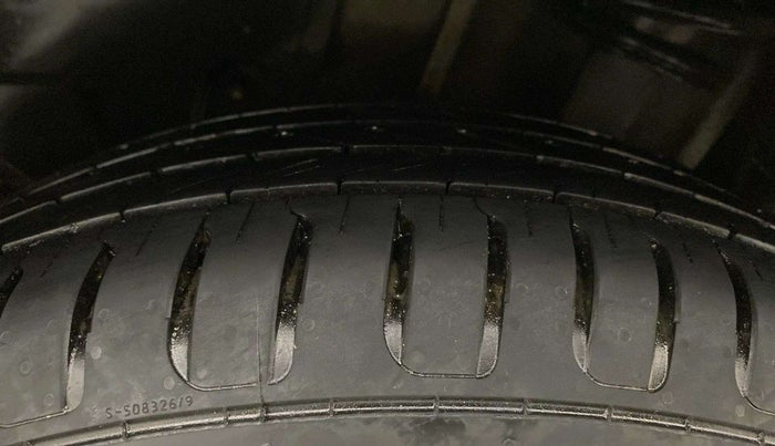 2018 Tata TIGOR XZ PLUS PETROL, Petrol, Manual, 61,471 km, Right Rear Tyre Tread