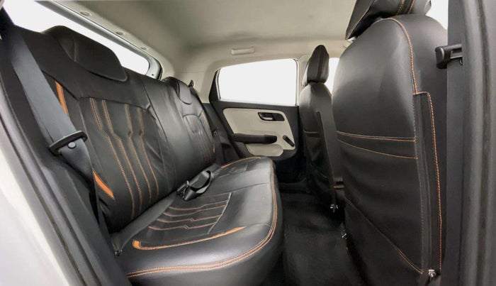2022 Tata ALTROZ XE PLUS PETROL, Petrol, Manual, 33,250 km, Right Side Rear Door Cabin