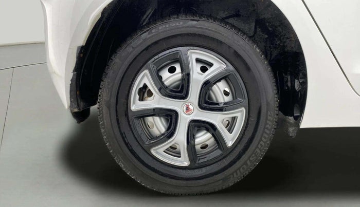 2022 Tata ALTROZ XE PLUS PETROL, Petrol, Manual, 33,250 km, Right Rear Wheel