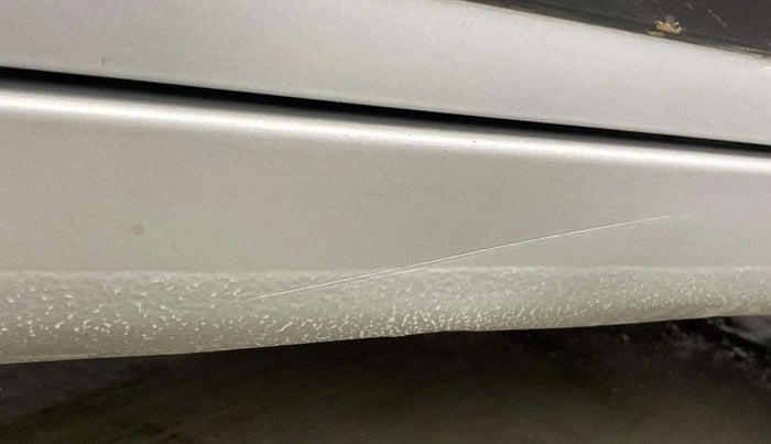 2014 Hyundai Xcent S (O) 1.2, Petrol, Manual, 74,581 km, Right running board - Slightly dented