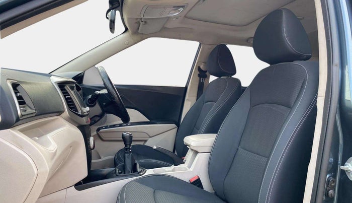 2021 Mahindra XUV300 W6 1.5 Diesel, Diesel, Manual, 76,670 km, Right Side Front Door Cabin