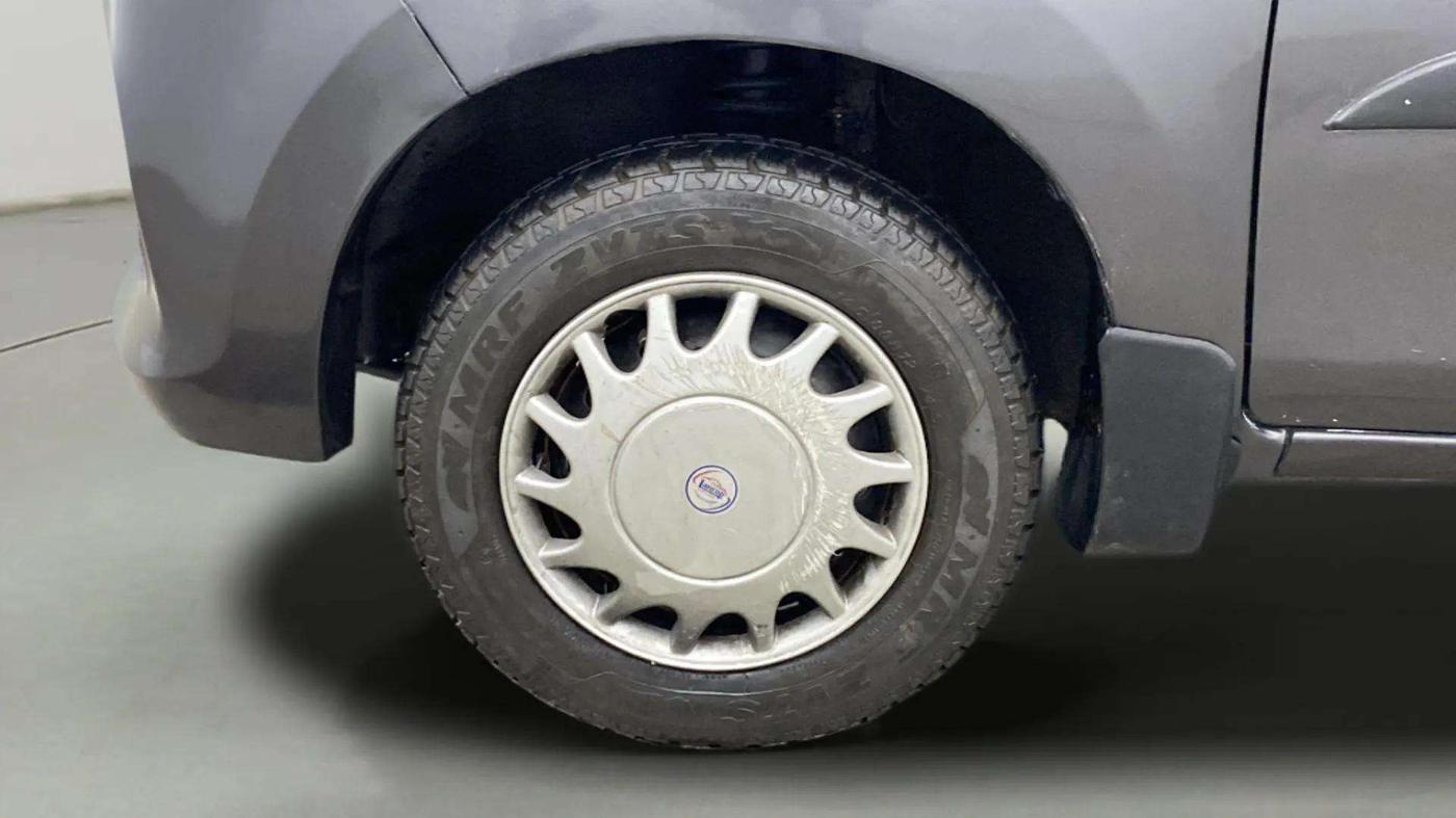 2017 Maruti Alto 800 VXI, Petrol, Manual, 56,011 km, Left Front Wheel