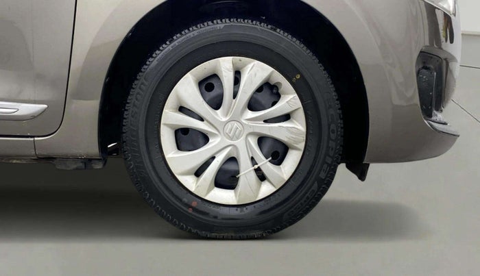 2019 Maruti Swift VXI, Petrol, Manual, 49,643 km, Right Front Wheel