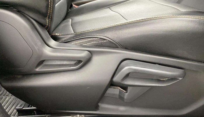 2021 Tata Tiago XZ PLUS PETROL, Petrol, Manual, 17,017 km, Driver Side Adjustment Panel