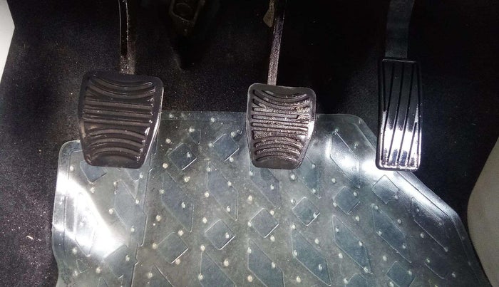 2023 Mahindra XUV300 W8 1.5 DIESEL, Diesel, Manual, 57,671 km, Pedals
