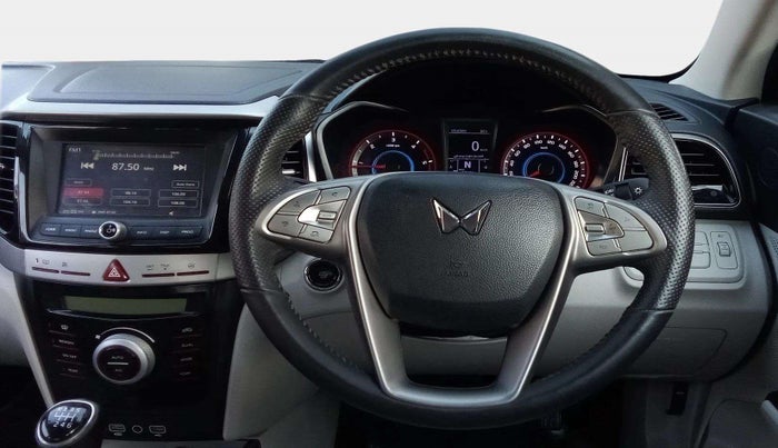 2023 Mahindra XUV300 W8 1.5 DIESEL, Diesel, Manual, 57,671 km, Steering Wheel Close Up