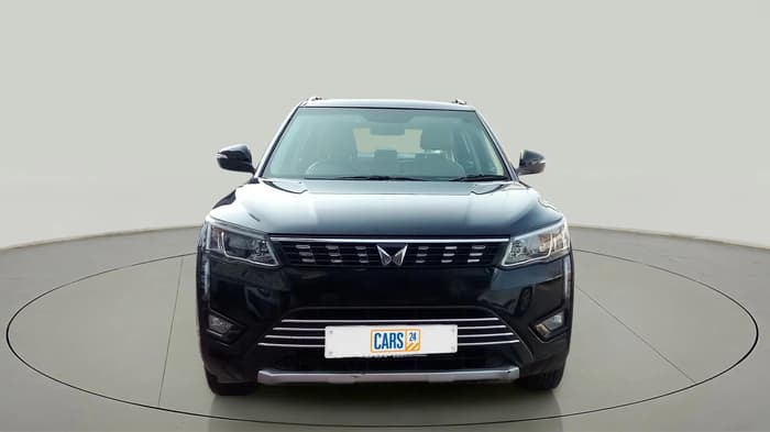 2023 Mahindra XUV300 W8 1.5 DIESEL, Diesel, Manual, 57,671 km, Front