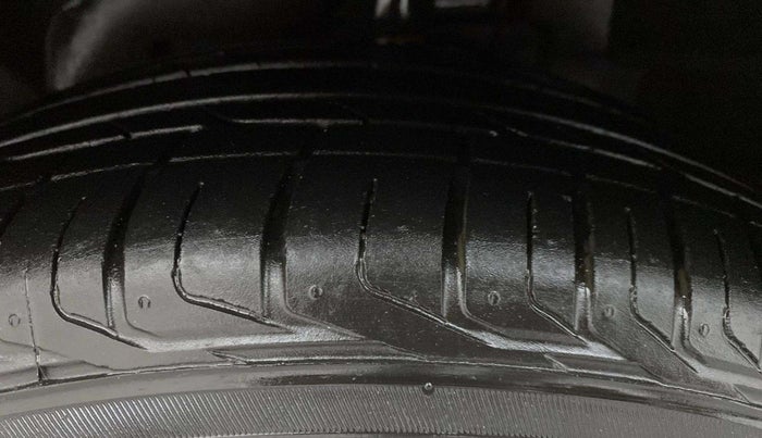 2018 Ford Ecosport TITANIUM 1.5L PETROL, Petrol, Manual, 88,060 km, Left Front Tyre Tread