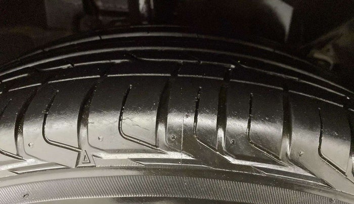 2018 Ford Ecosport TITANIUM 1.5L PETROL, Petrol, Manual, 88,060 km, Right Front Tyre Tread
