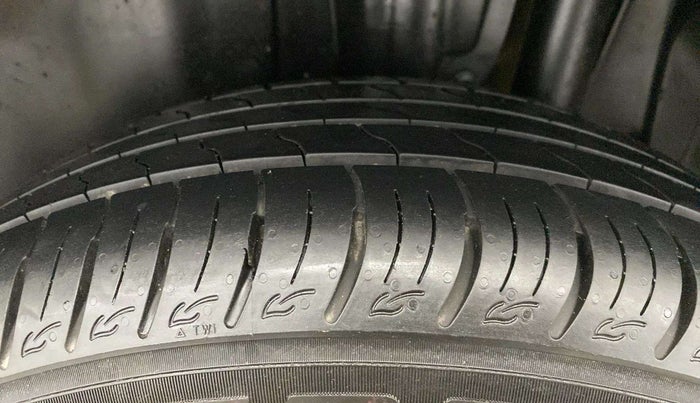 2021 Maruti Vitara Brezza VXI, Petrol, Manual, 26,780 km, Left Rear Tyre Tread
