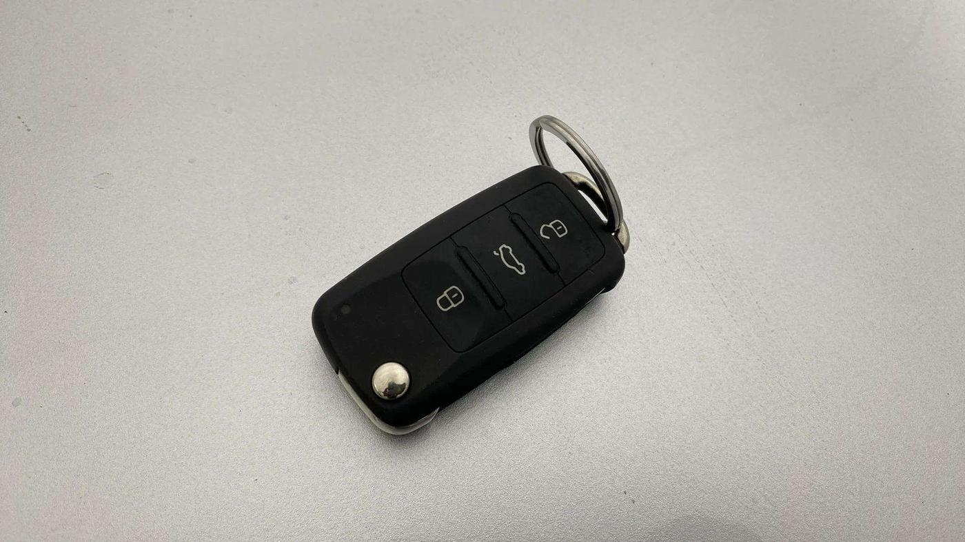 2020 Skoda Rapid ACTIVE 1.0 TSI, Petrol, Manual, 50,197 km, Key Close Up
