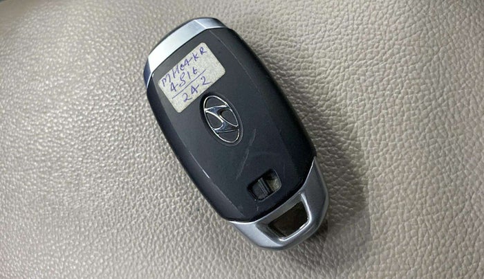 2020 Hyundai Verna SX (O) 1.5 CRDI AT, Diesel, Automatic, 53,003 km, Key Close Up