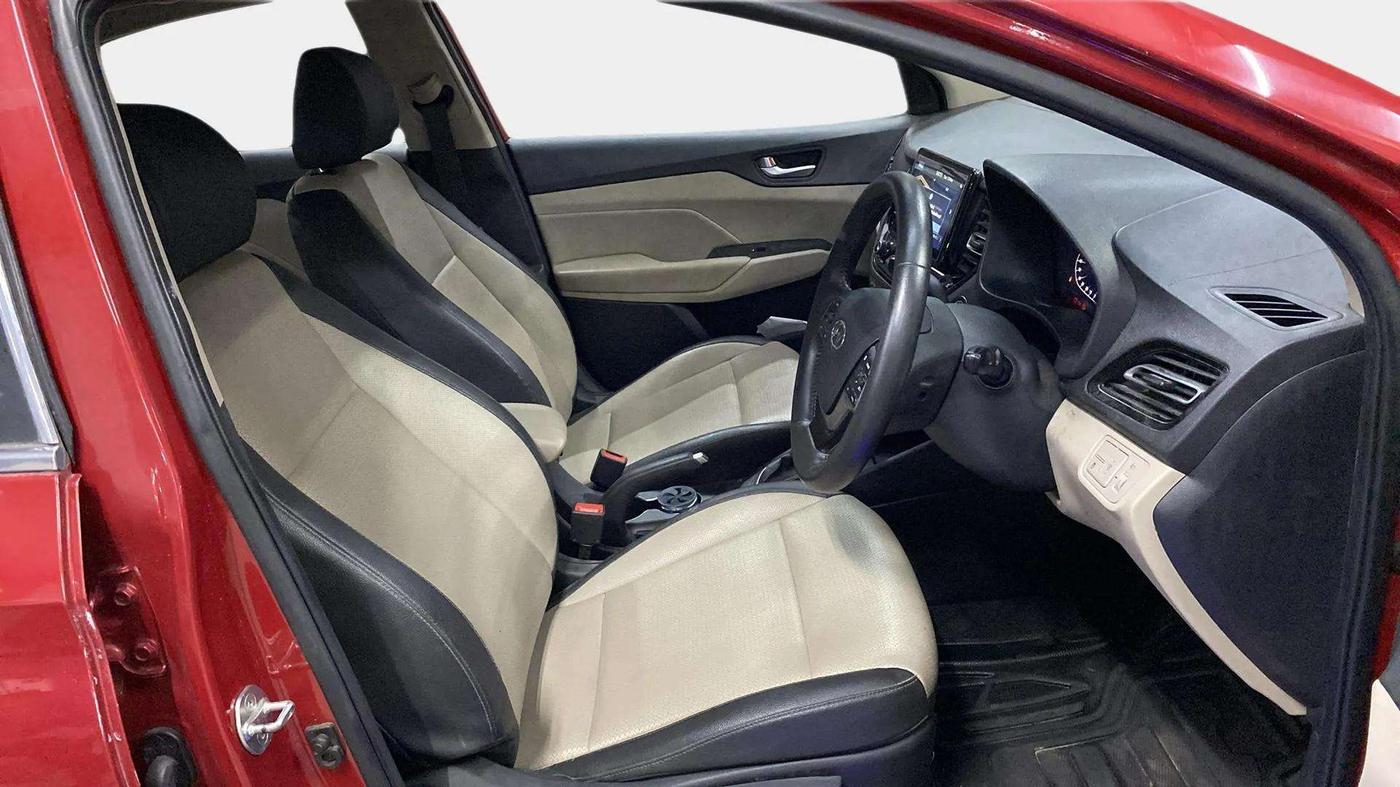 2020 Hyundai Verna SX (O) 1.5 CRDI AT, Diesel, Automatic, 53,003 km, Right Side Front Door Cabin