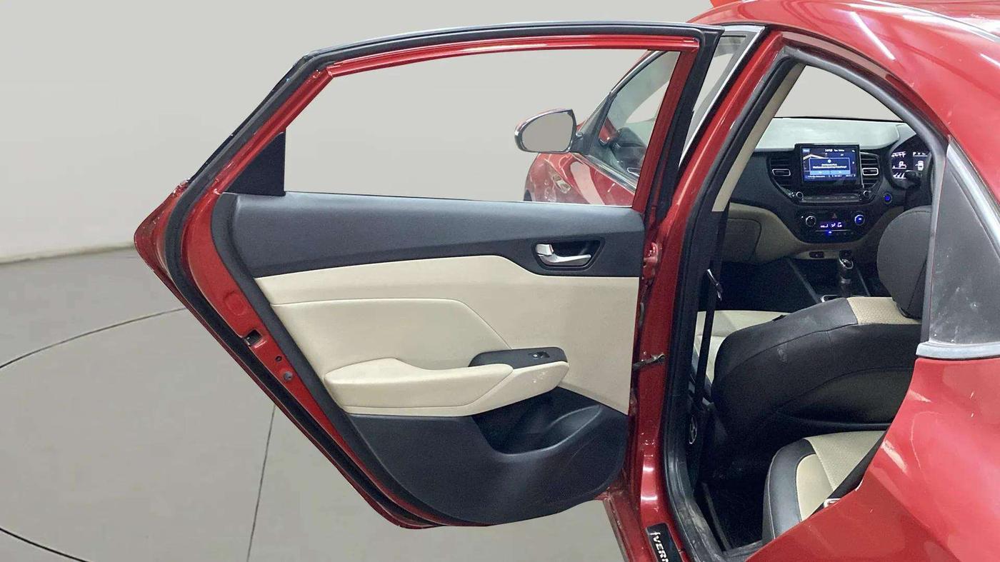 2020 Hyundai Verna SX (O) 1.5 CRDI AT, Diesel, Automatic, 53,003 km, LHS Rear Door