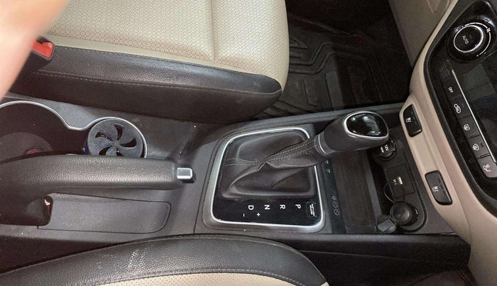 2020 Hyundai Verna SX (O) 1.5 CRDI AT, Diesel, Automatic, 53,003 km, Gear Lever