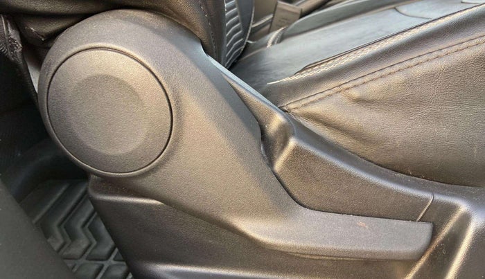 2023 Maruti New Wagon-R ZXI PLUS 1.2 AMT, Petrol, Automatic, 28,539 km, Driver Side Adjustment Panel