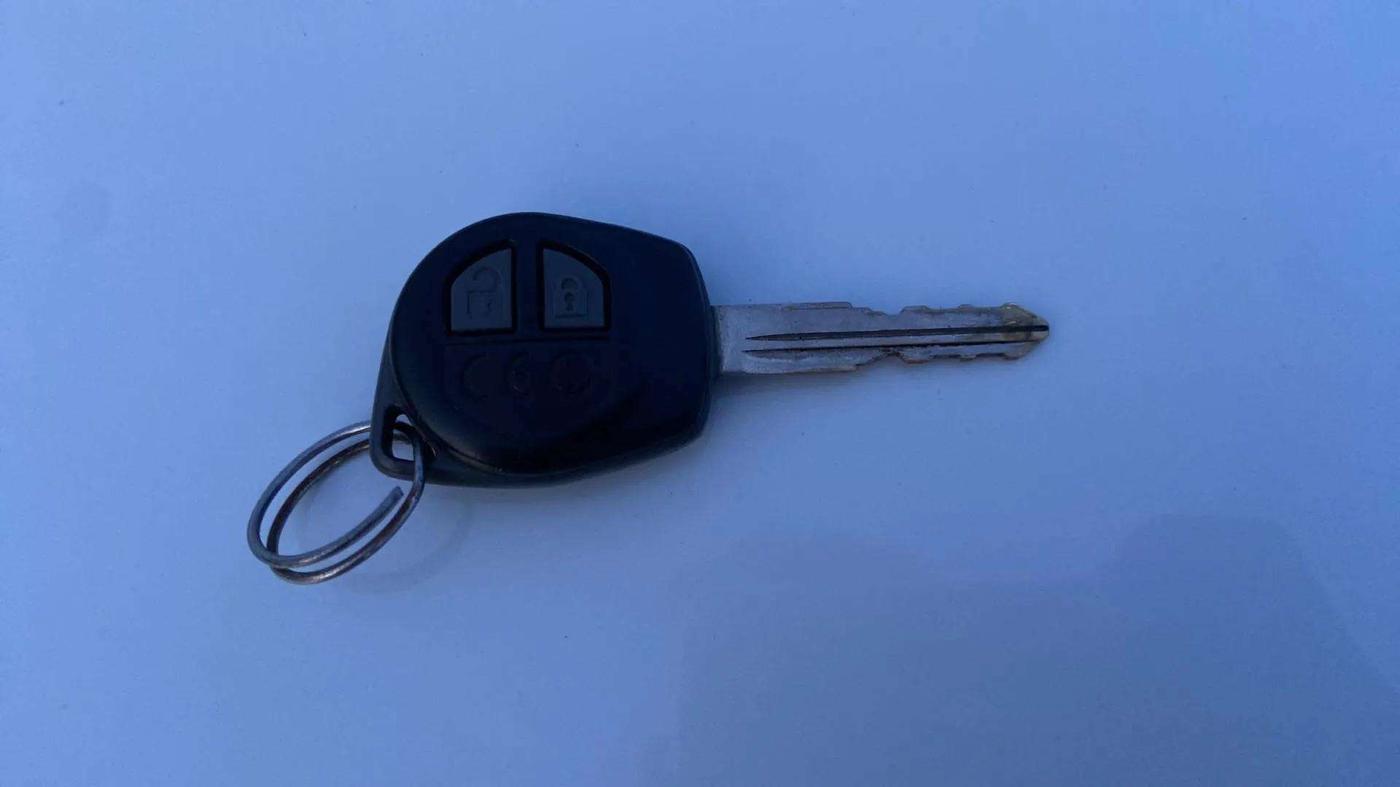 2017 Maruti Baleno DELTA DIESEL 1.3, Diesel, Manual, 77,080 km, Key Close Up
