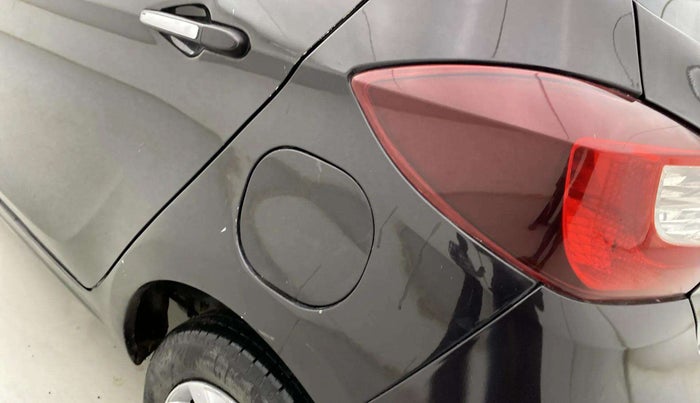 2022 Tata Tiago XZ PLUS CNG, CNG, Manual, 54,091 km, Left quarter panel - Minor scratches