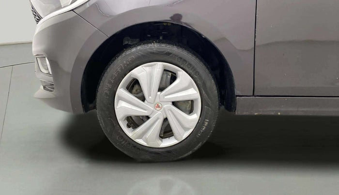 2022 Tata Tiago XZ PLUS CNG, CNG, Manual, 54,091 km, Left Front Wheel