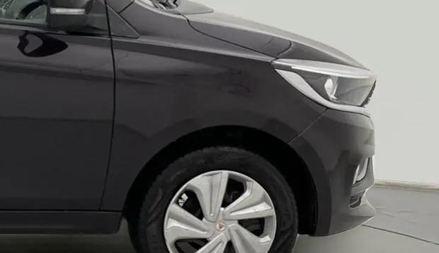 2022 Tata Tiago XZ PLUS CNG, CNG, Manual, 54,091 km, Right fender - Paint has minor damage