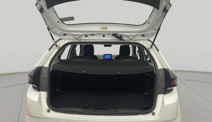 2023 Tata ALTROZ XM PLUS CNG, CNG, Manual, 31,119 km, Boot Open Zoomed View