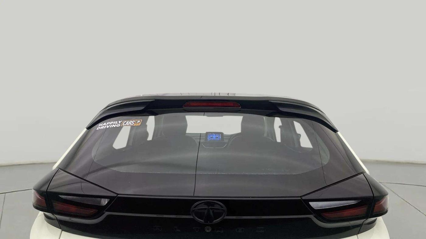 2023 Tata ALTROZ XM PLUS CNG, CNG, Manual, 31,277 km, Rear Windshield