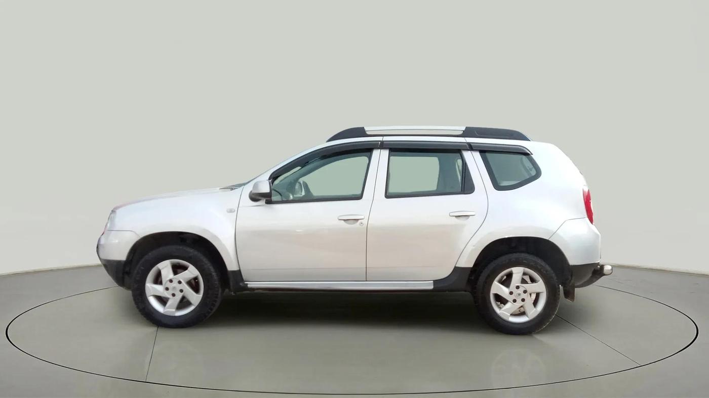 2013 Renault Duster 110 PS RXZ DIESEL, Diesel, Manual, 82,903 km, Left Side