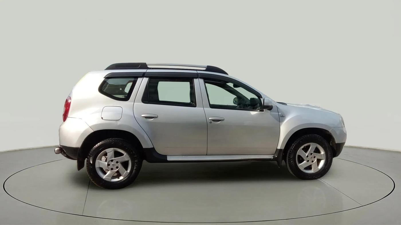 2013 Renault Duster 110 PS RXZ DIESEL, Diesel, Manual, 82,903 km, Right Side View