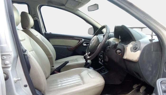 2013 Renault Duster 110 PS RXZ DIESEL, Diesel, Manual, 82,903 km, Right Side Front Door Cabin