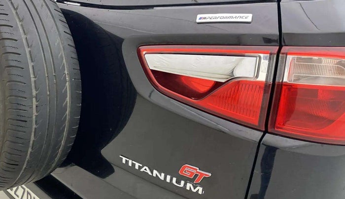 2021 Ford Ecosport TITANIUM 1.5L PETROL, Petrol, Manual, 33,508 km, Dicky (Boot door) - Slightly dented