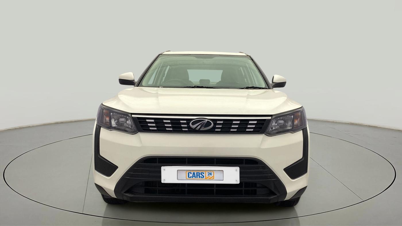 2021 Mahindra XUV300 W6 1.2 PETROL AMT, Petrol, Automatic, 32,837 km, Front